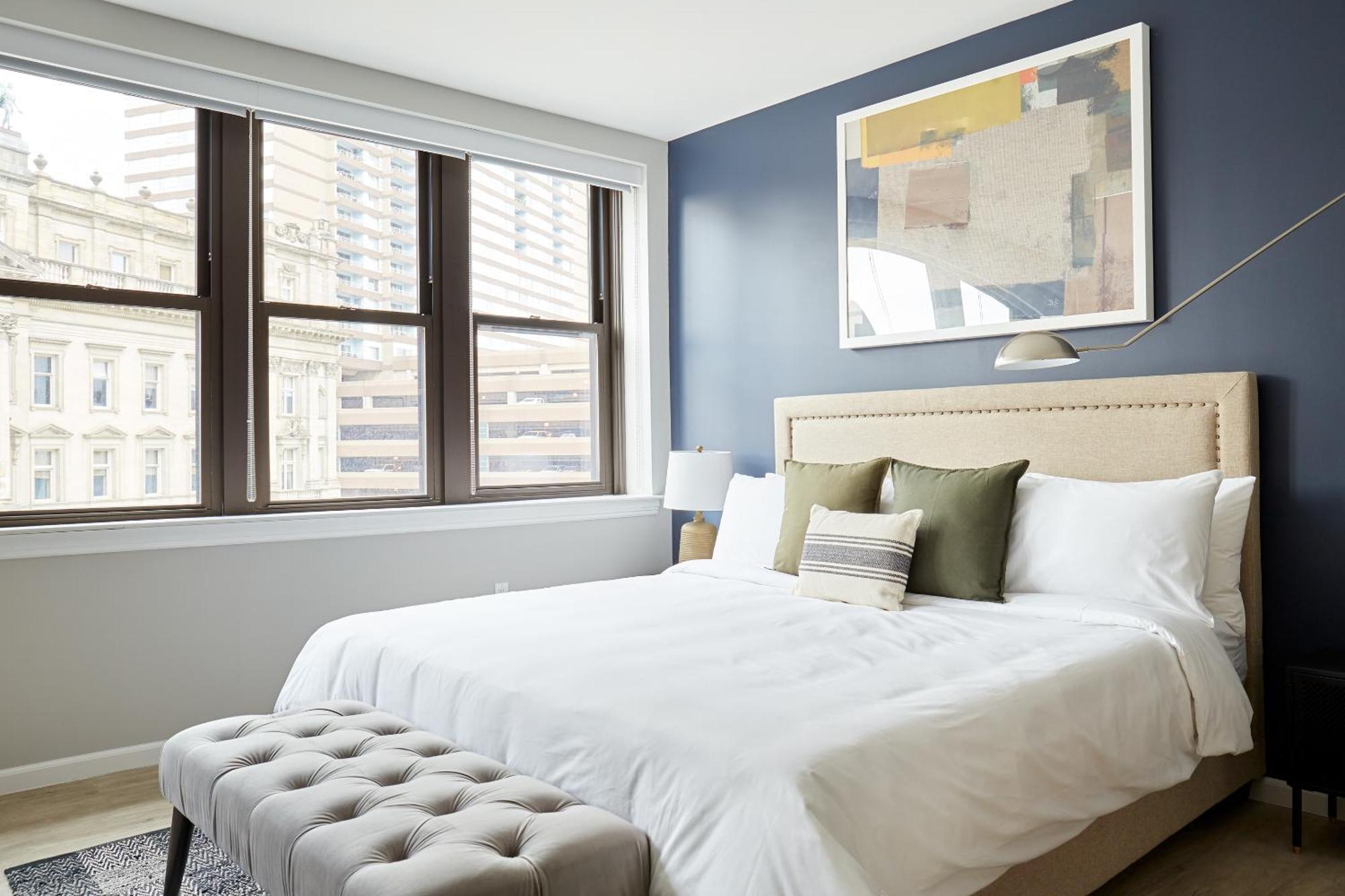 Kasa Cadillac Square Detroit Room photo