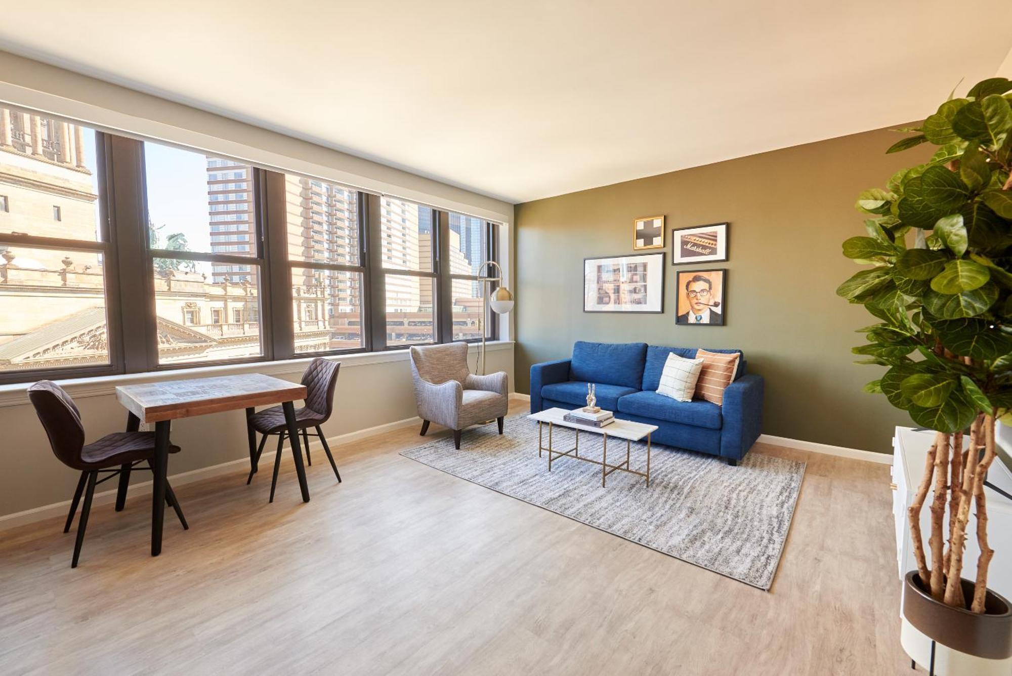 Kasa Cadillac Square Detroit Room photo